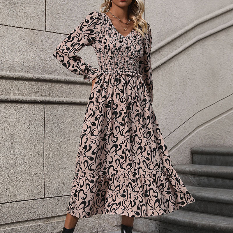 Damen Midikleid mit elastischem Smock-Oberteil, abstraktem Allover‑Print und ausgestelltem Volant‑Saum Shop Nory
