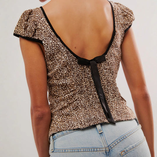 Damen Figurbetontes Cropped-Top mit Leoprint, Quadratausschnitt & Kontrastpaspel Shop Nory