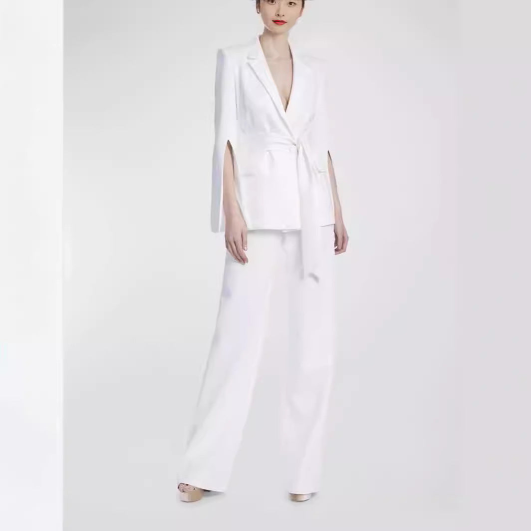 Damen Taillierter Cape-Blazer mit Bindegürtel und weiten Palazzohosen Shop Nory