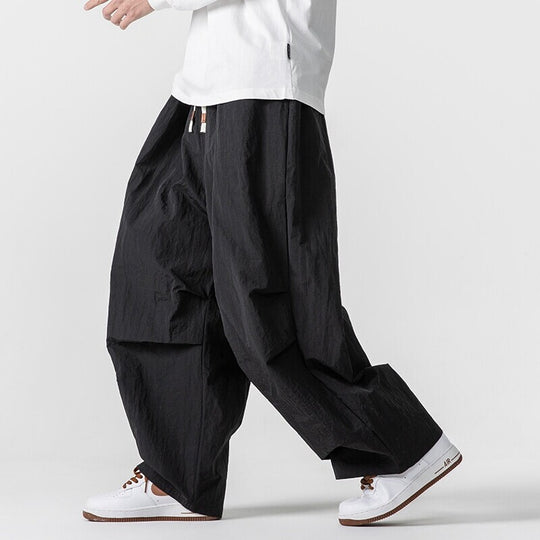Herren Weite Utility-Loungehose mit überlappenden Falten und Kordelzugbund Shop Nory