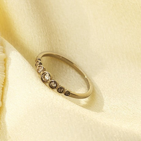 Damen Funkelnder Zirkonia Bandring mit feinem Design Shop Nory
