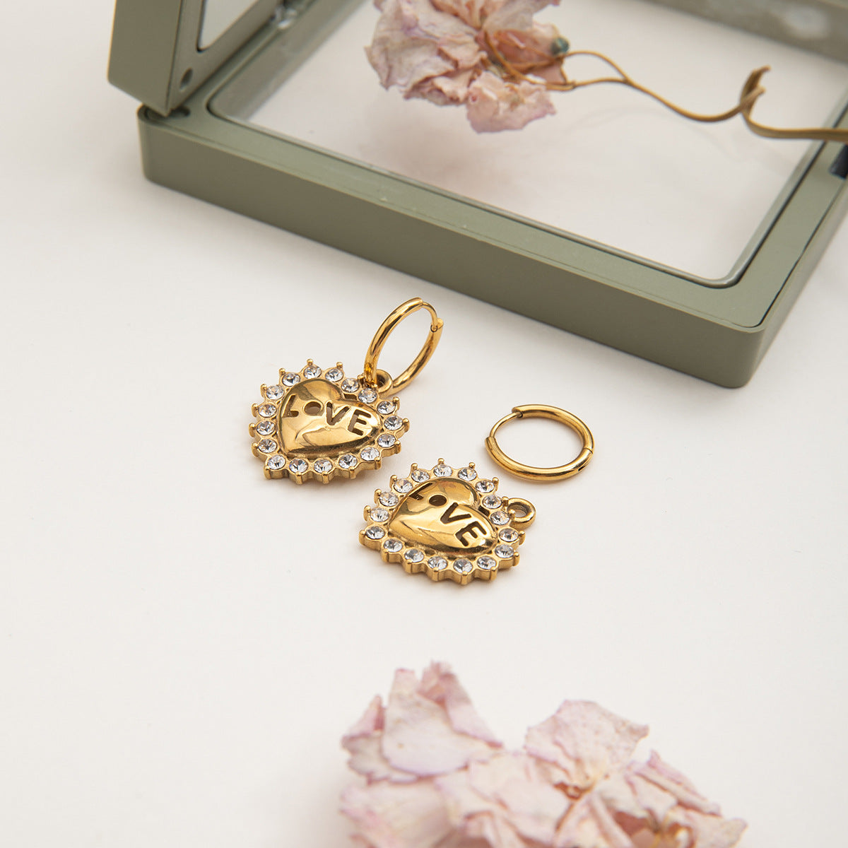 Damen Ohrhänger mit herzförmigem Anhänger und Kristallverzierung Shop Nory