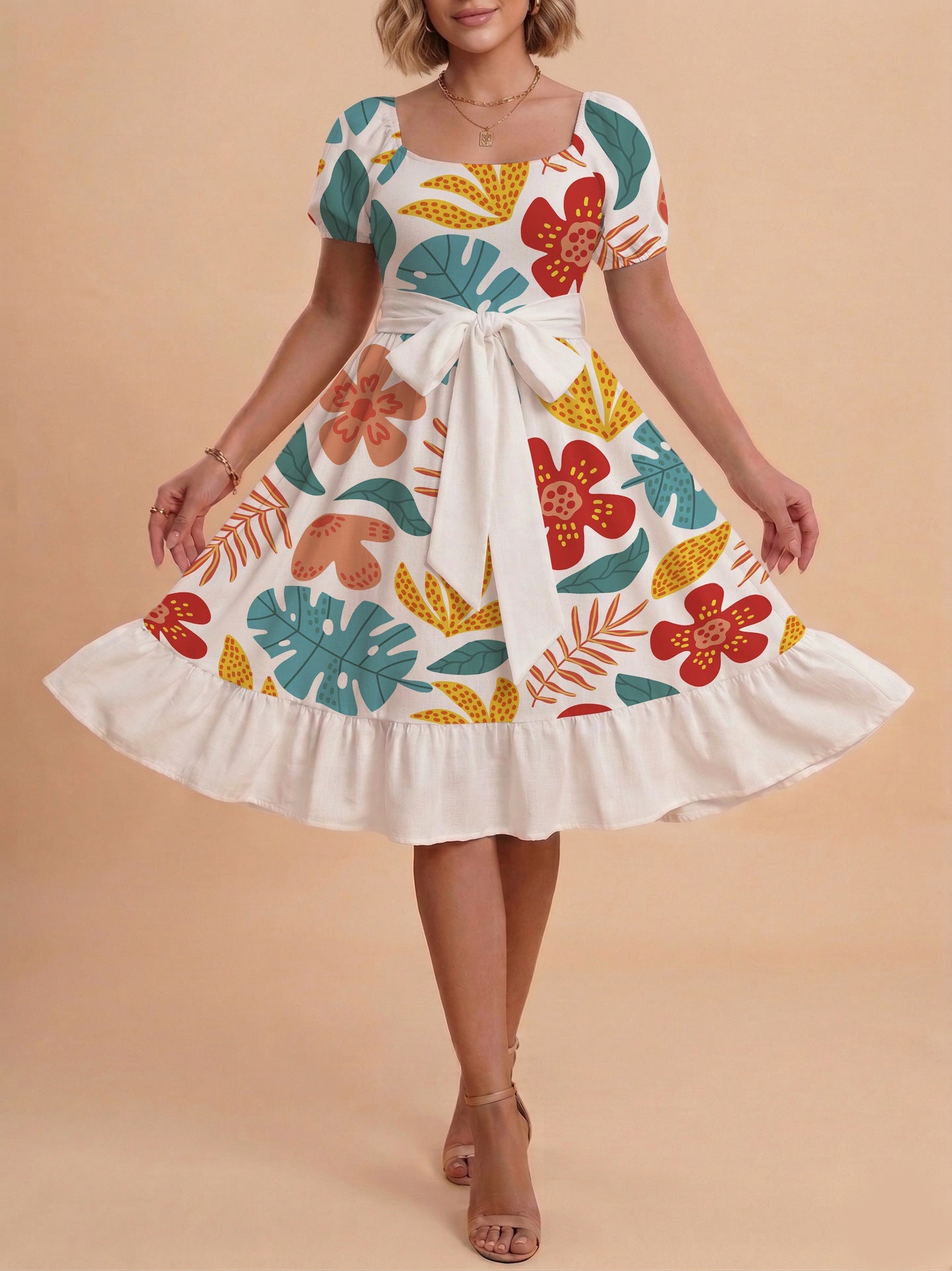 Damen Sommerliches Blumenkleid mit taillierbarem Gürtel und voluminösen Ärmeln