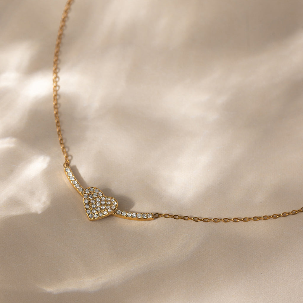 Damen Halskette mit Liebe-Detail aus hochwertigem Edelstahl Shop Nory