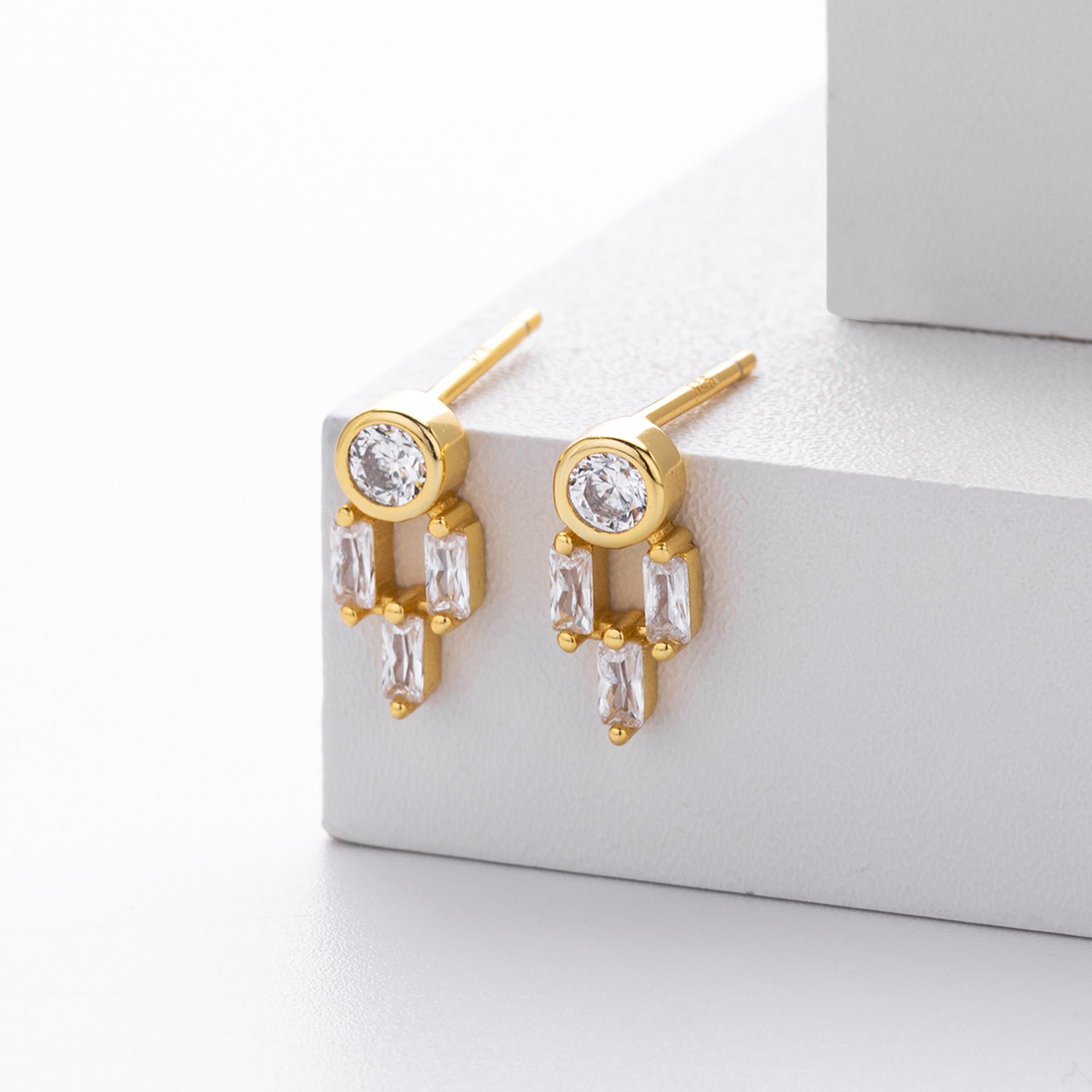 Damen Ohrstecker mit luxuriösem Zirkon-Design und hohem Glanz Shop Nory