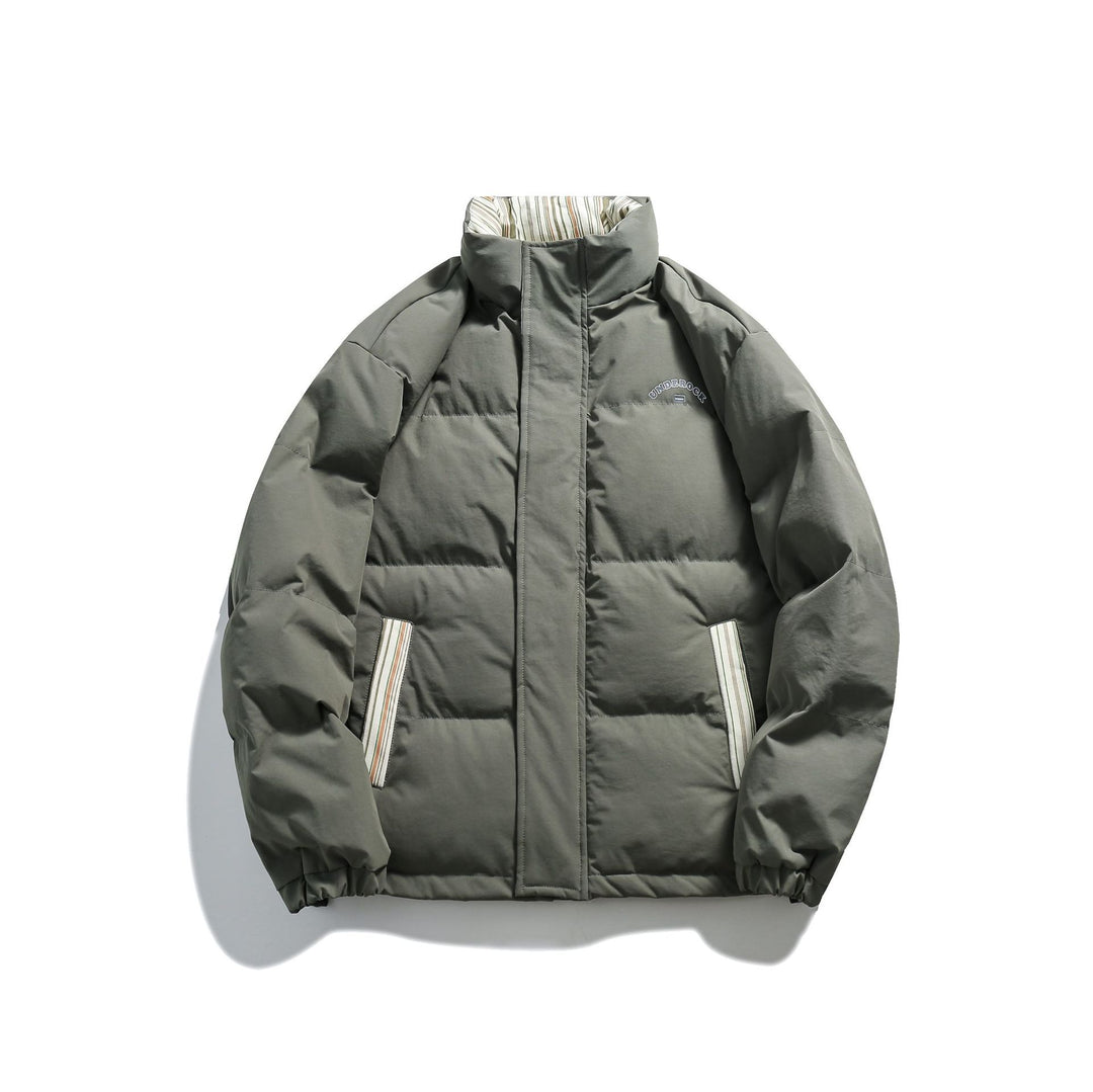 Unisex Kurz geschnittene wattierte Pufferjacke mit hohem Stehkragen und gestreiften Taschenblenden Shop Nory