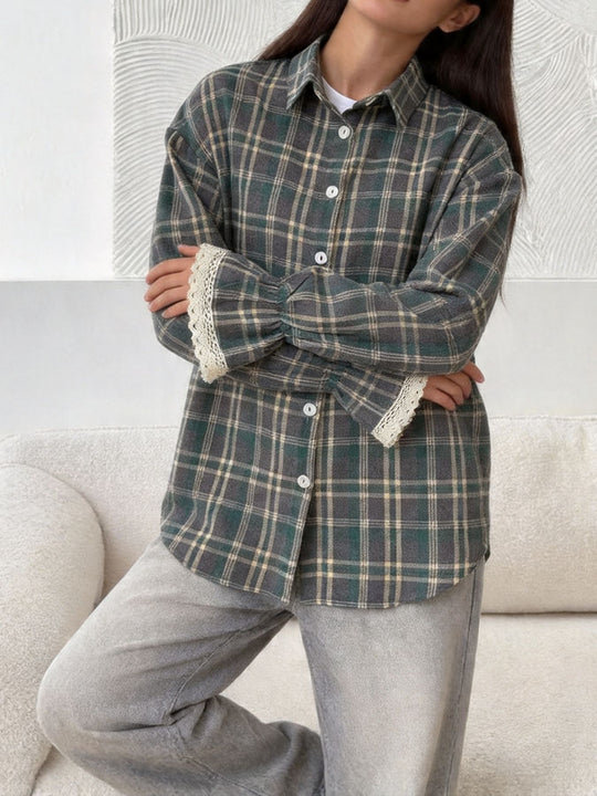 Damen Karo-Hemdbluse mit Spitzenmanschetten und Oversize-Schnitt Shop Nory
