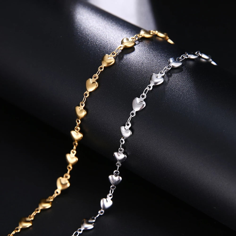 Damen Fußkettchen mit herzförmigen Anhängern und hochwertigem Design Shop Nory