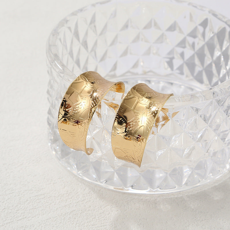 Damen Creolen mit elegantem, modernem Design Shop Nory