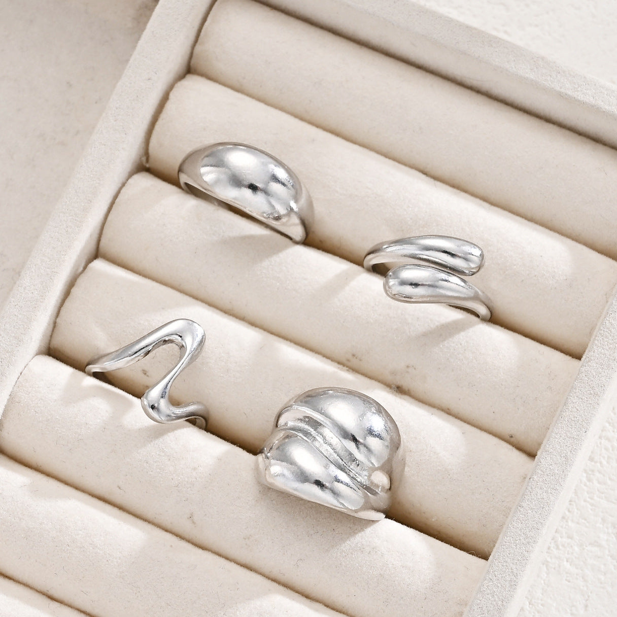 Damen Ring-Set aus geschwungenen und eleganten Designs Shop Nory