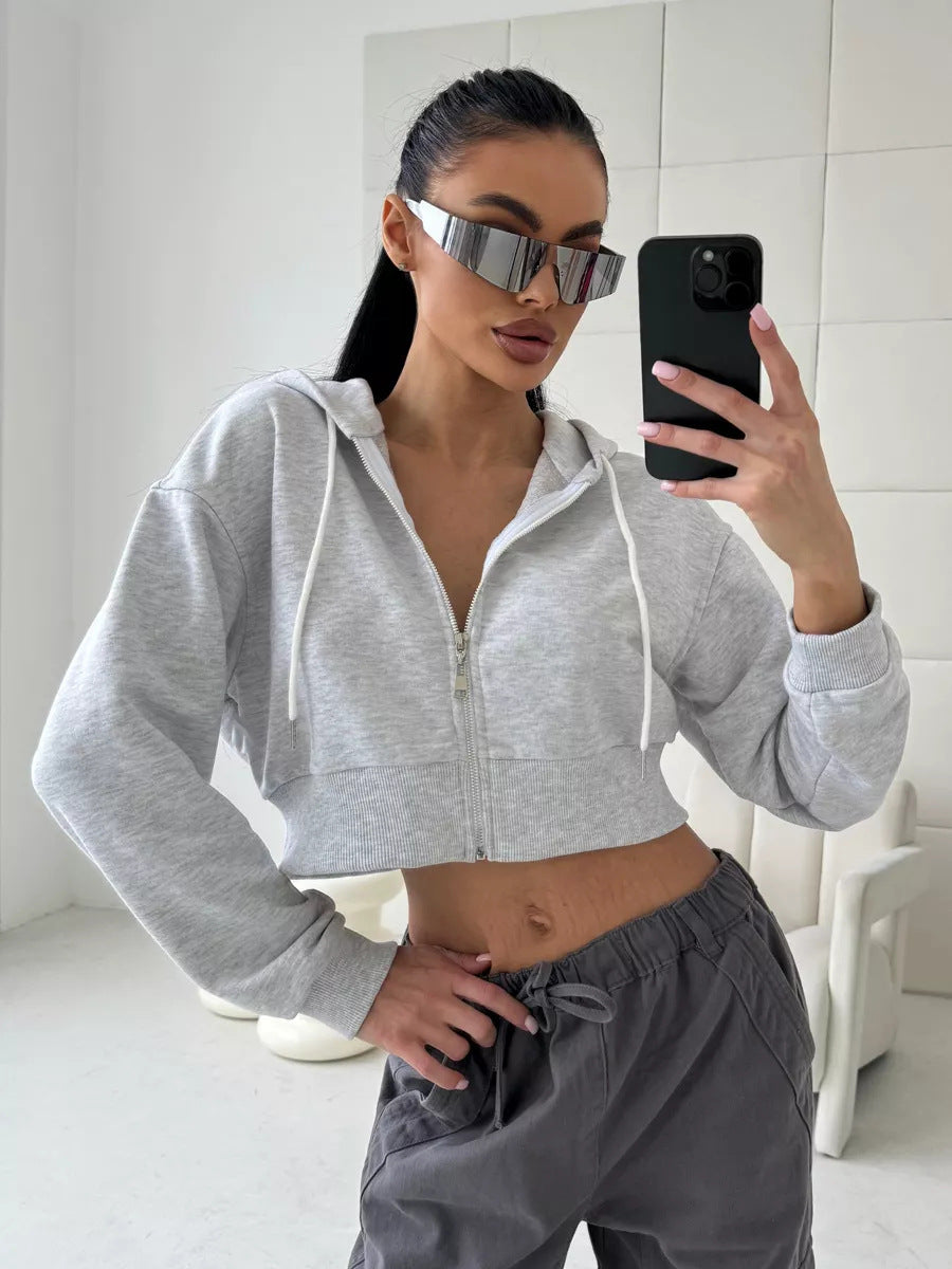 Damen Cropped Kapuzenjacke mit kurzem Reißverschluss und breitem Rippbund Shop Nory