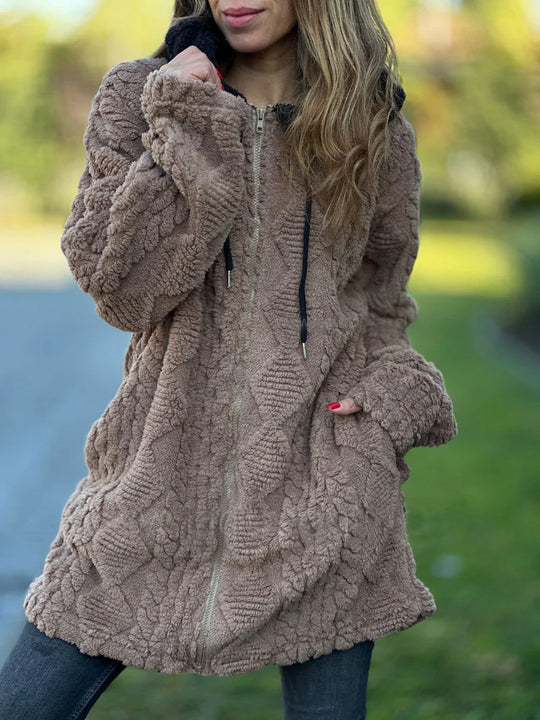 Damen nan oversized Teddy-Manteljacke mit Kontrastkapuze, Reißverschluss und Eingrifftaschen Shop Nory