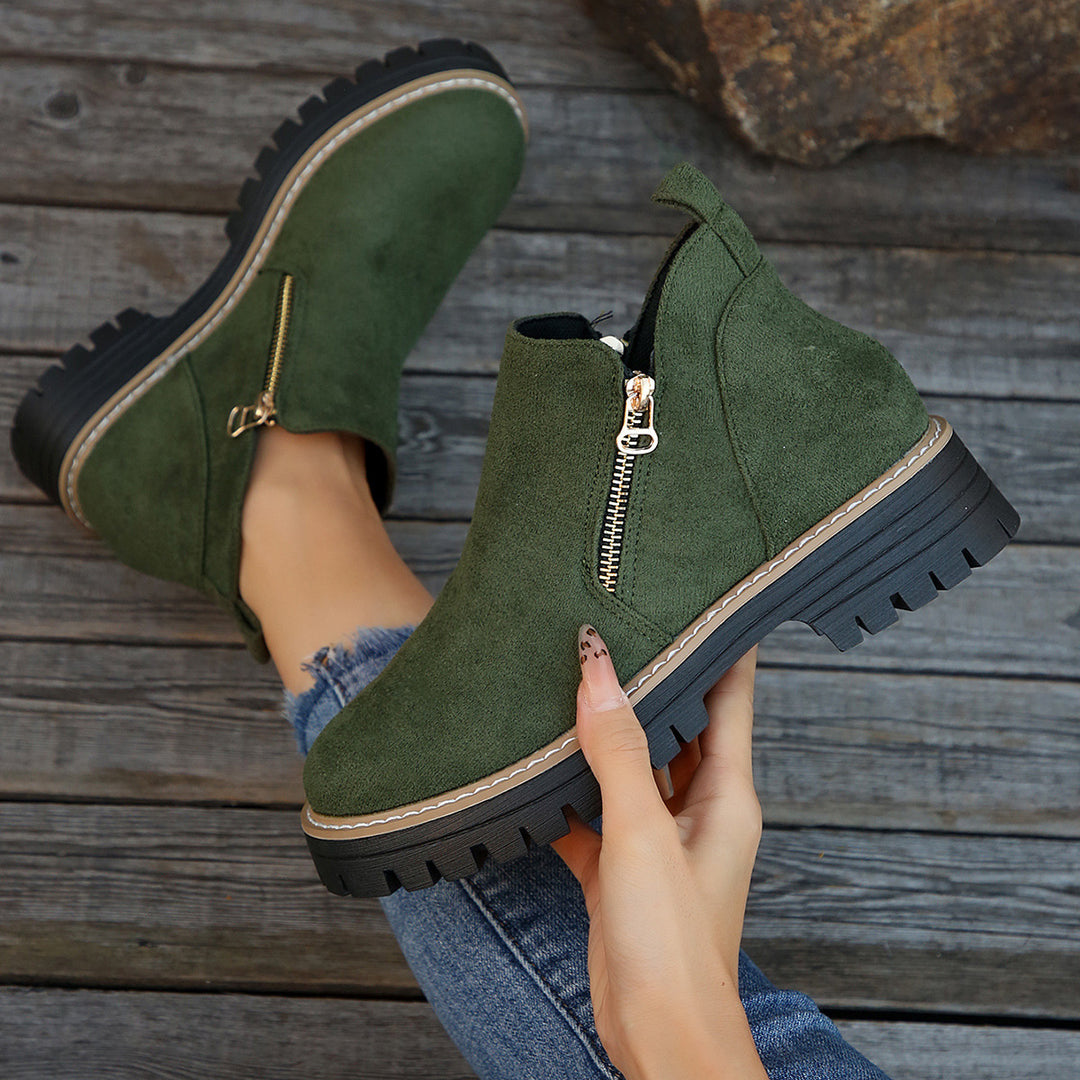 Damen Kurzschaft-Stiefelette aus Velourslederoptik mit profilierter Gummisohle und seitlichem Reißverschluss Shop Nory