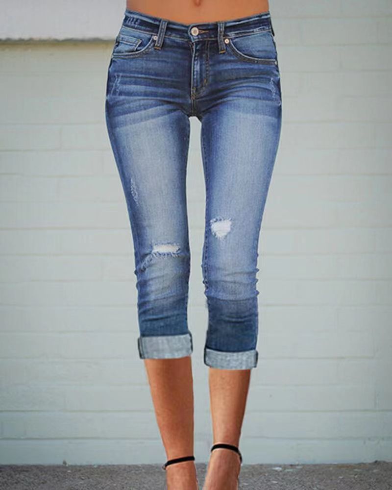 Damen 3/4 Jeans mit lässigem Schnitt und ausgefransten Säumen Shopnory