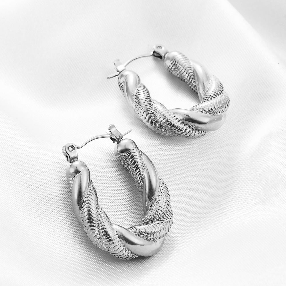 Damen Creolen mit angesagtem Zwirnmuster aus hochwertigem Edelstahl Shop Nory