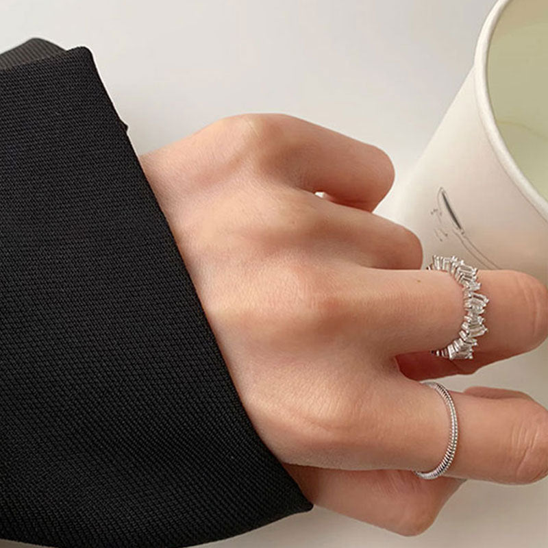 Damenring mit elegantem und funkelndem Zirkon-Band Shop Nory