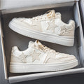 Damen modische Sneakers mit gesticktem Sternendesign und lässigem Look