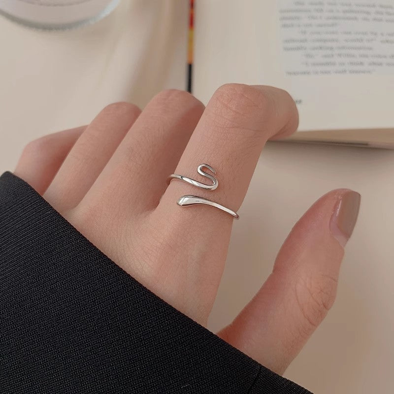 Damenring mit geschwungenem Schlangen-Design Shop Nory