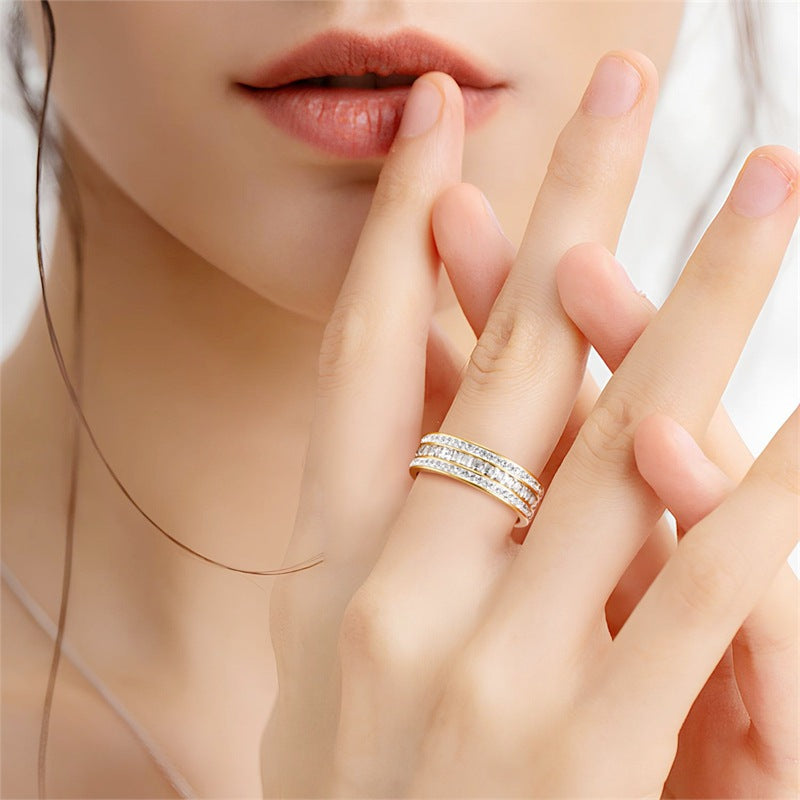 Herren Ring mit luxuriösem, mehrreihigem Zirkonbesatz Shop Nory