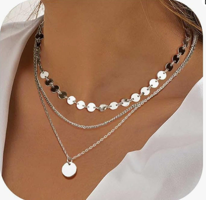 Damen Halsketten-Set mit detailliertem Design und eleganten Anhängern Shop Nory