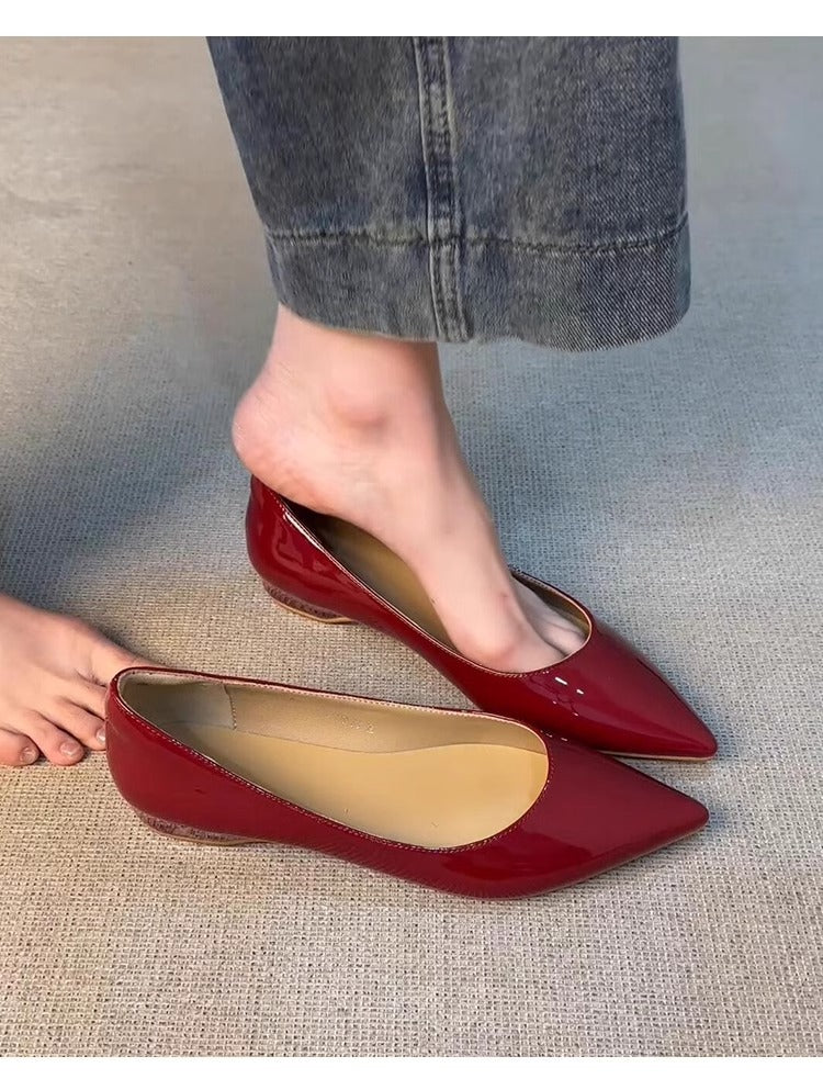 Damen spitze Ballerinas mit elegantem Glanz und verziertem Rand