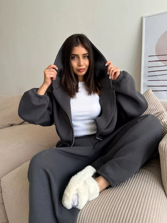 Damen kurzes Kapuzenzipper-Lounge-Set mit oversized Ärmeln und weitem Jogginghose-Schnitt Shop Nory