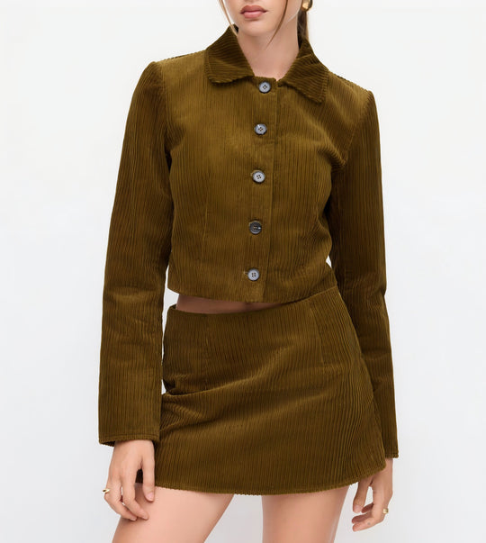 Damen Plissierte Kurzjacke mit Hemdkragen und umgeschlagenen Manschetten Shop Nory