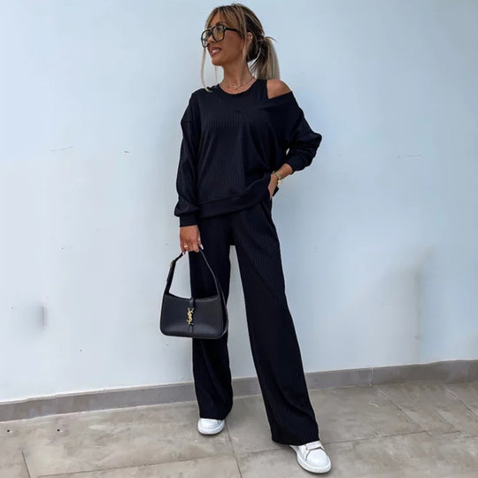 Damen Loungewear-Set aus geripptem Feinstrick mit Off-Shoulder-Pullover und weiter Palazzo-Hose Shop Nory