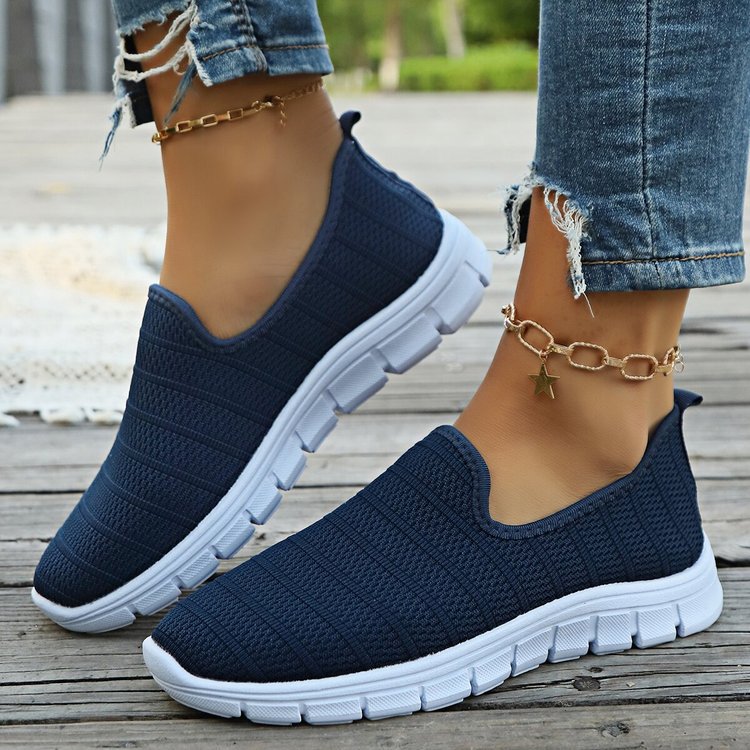 Damen Slip-On Sneakers mit atmungsaktiver Oberflächenstruktur und rutschfester Sohle