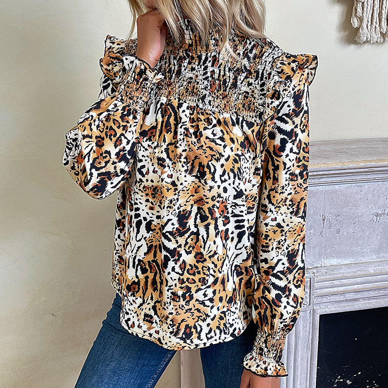 Damen Smocked-Bluse mit hohem Kragen, geraffter Schulterpasse und Animal-Print Shop Nory