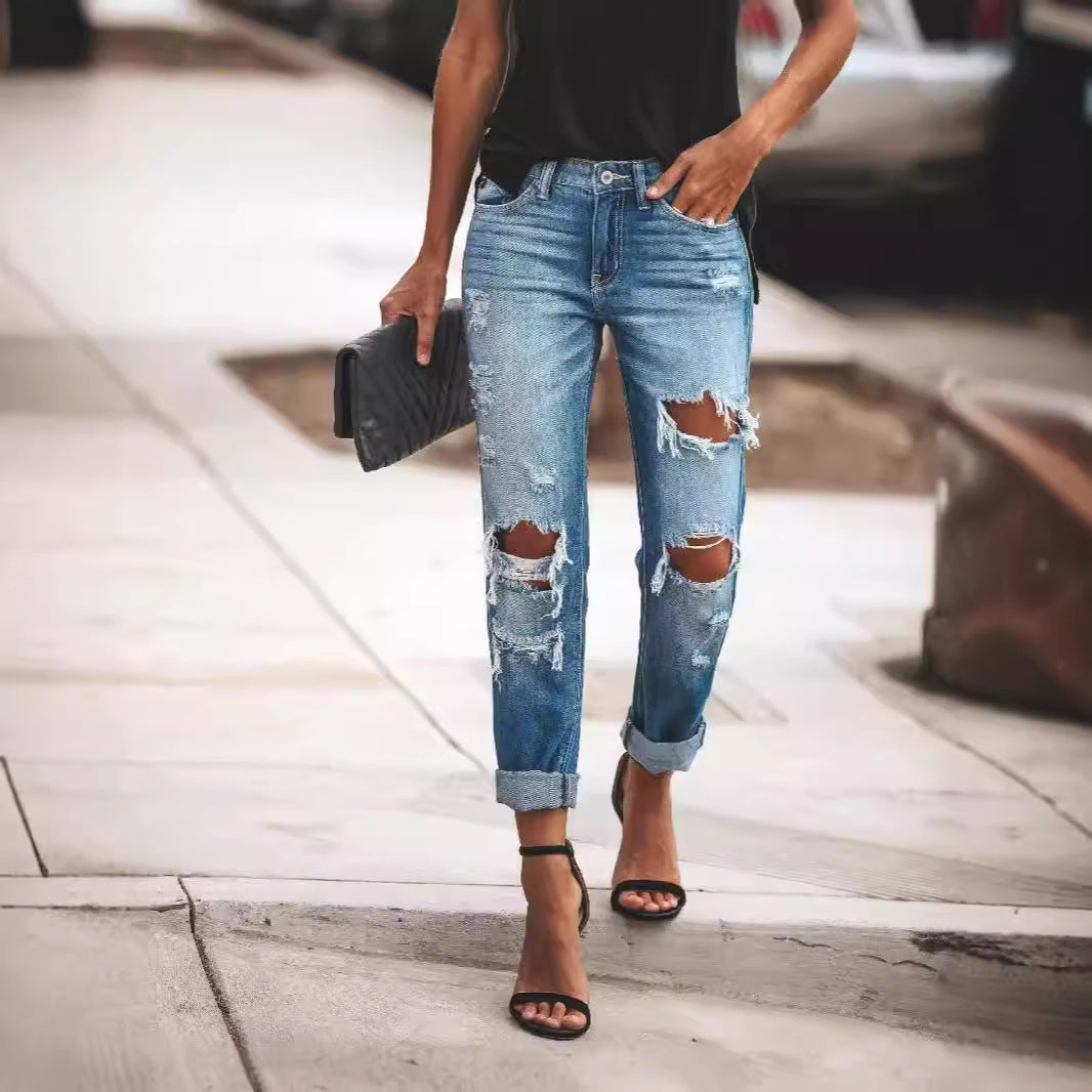 Damen Destroyed Boyfriend Jeans im lässigen Stil mit hohen Rissdetails