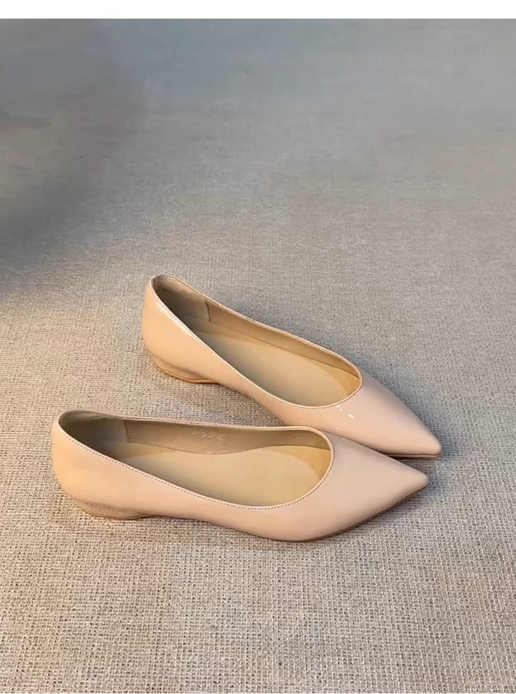 Damen spitze Ballerinas mit elegantem Glanz und verziertem Rand
