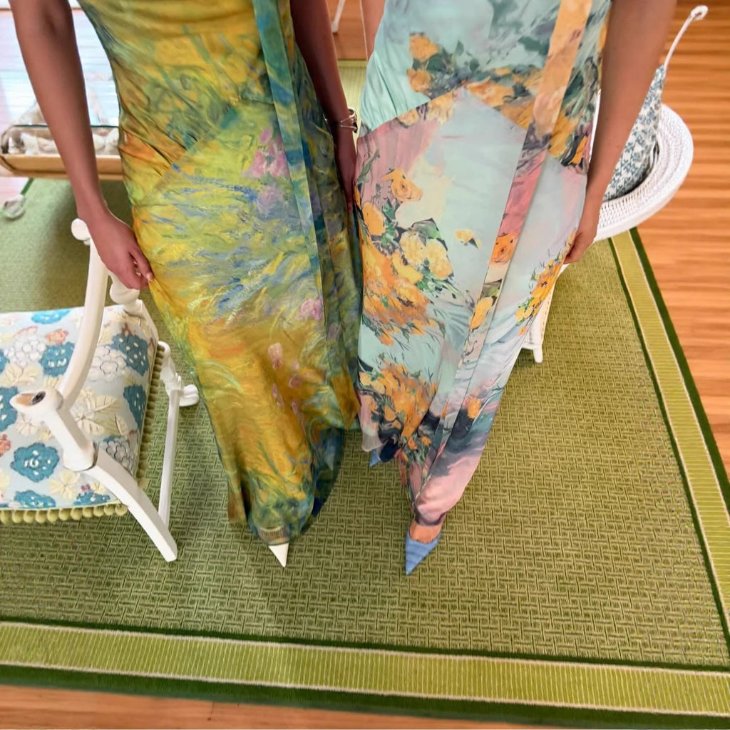 Damen Langes Kleid mit floralem Design und hochgeschlossenem Kragen Shopnory