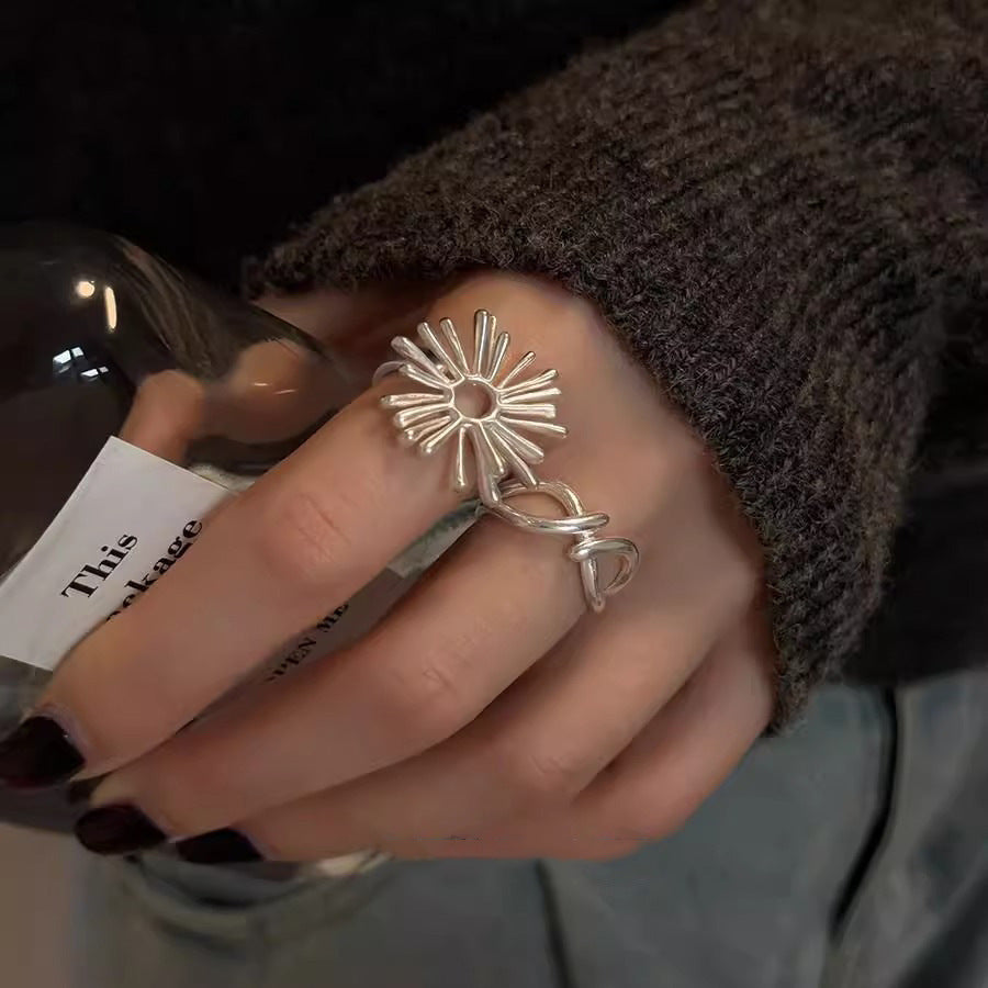 Damenring mit floralem und strukturiertem Design Shop Nory