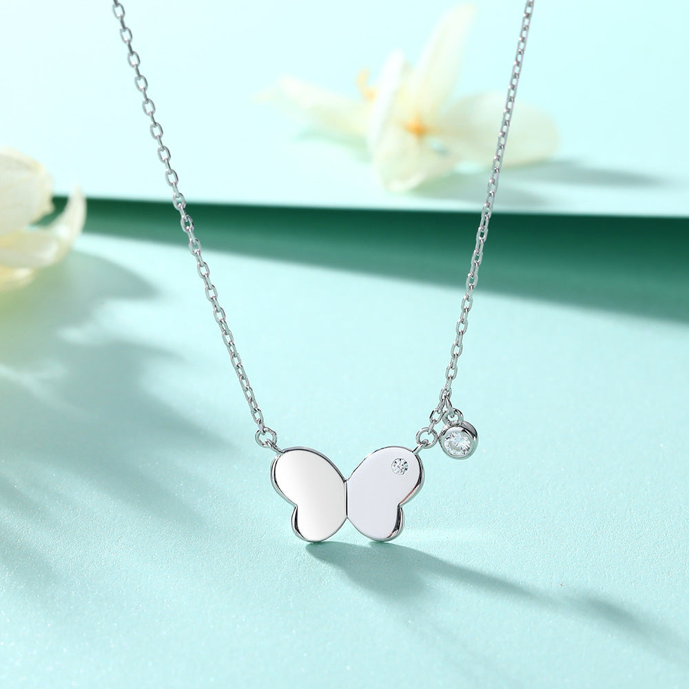 Damen Halskette mit elegantem Schmetterlingsdesign und funkelndem Zirkonia Shop Nory