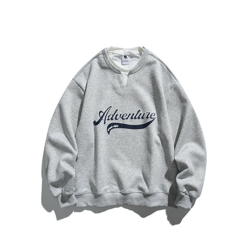 Unisex Oversize-Sweatshirt mit Notch-Kragen, Lagen-Effekt und Script-Print Shop Nory