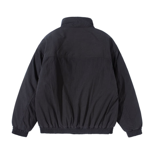 Unisex Kurz geschnittene gesteppte Boxy‑Blousonjacke mit hohem Stehkragen und Utility‑Flaptaschen Shop Nory