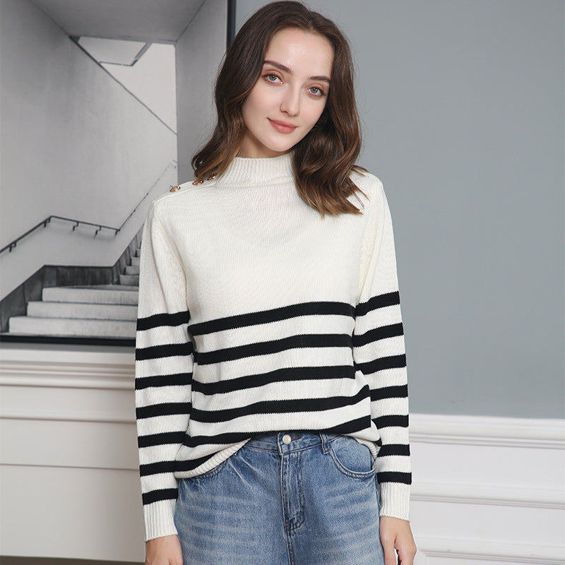 Damen Gestreifter Rollkragenpullover mit dekorativen Schulterknöpfen und Rippbündchen Shop Nory
