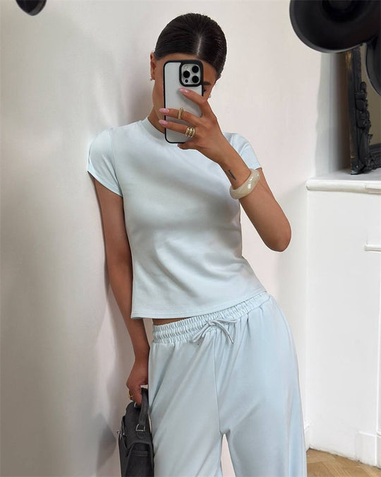 Damen figurnahes Kurzarm-Rippshirt und elastische High-Waist-Loungehose Set Shop Nory