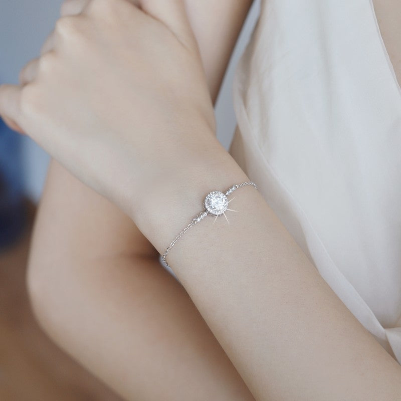 Damen filigranes Armband mit funkelndem Kristall und Zirkonia Shop Nory