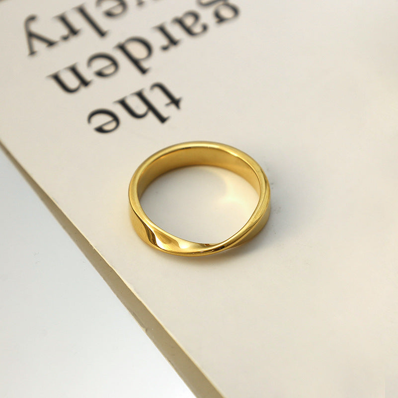 Damen minimalistischer und eleganter Goldring Shop Nory