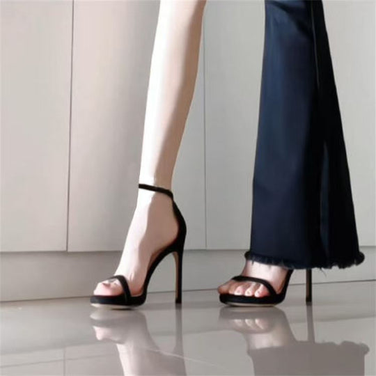 Damen Riemchen-Sandaletten mit hohem Stiletto-Absatz und Knöchelriemen Shop Nory