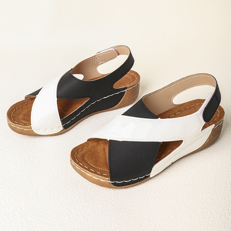 Damen Komfortable und elegante Clogs mit Kreuzriemen