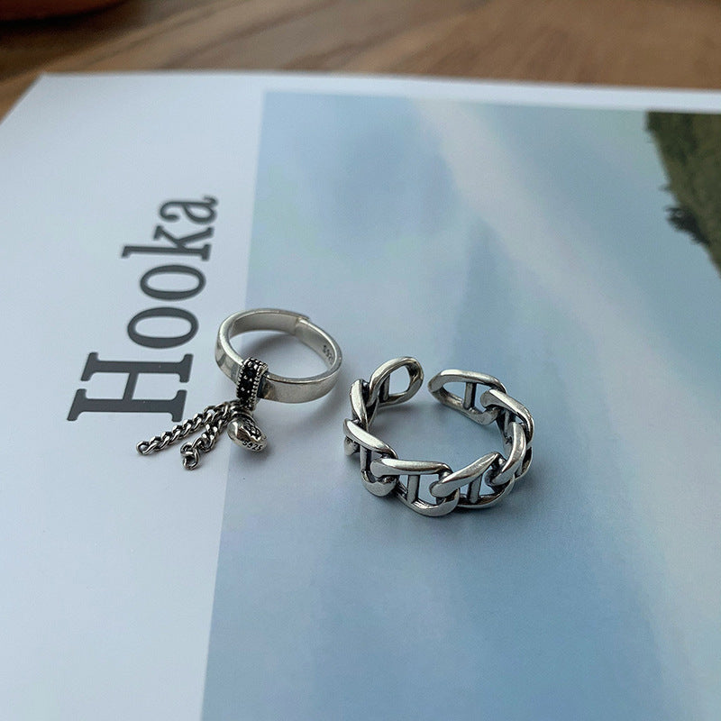 Damenring mit modernem Anhänger und kreativen Details Shop Nory