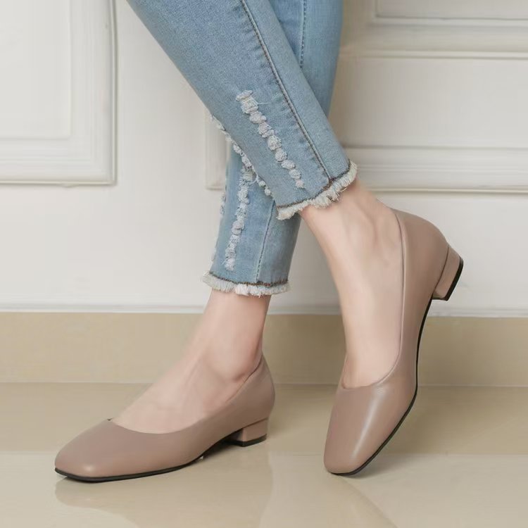 Damen klassische Ballerinas mit elegantem Quadratzehen-Design und leichtem Blockabsatz