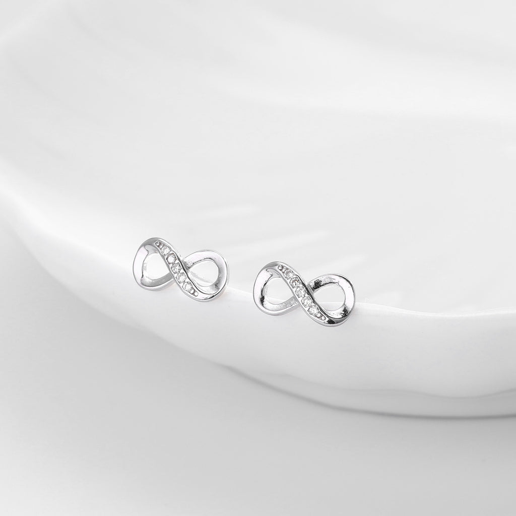 Damen Ohrstecker im unendlichen Design mit funkelnden Zirkonia Shop Nory