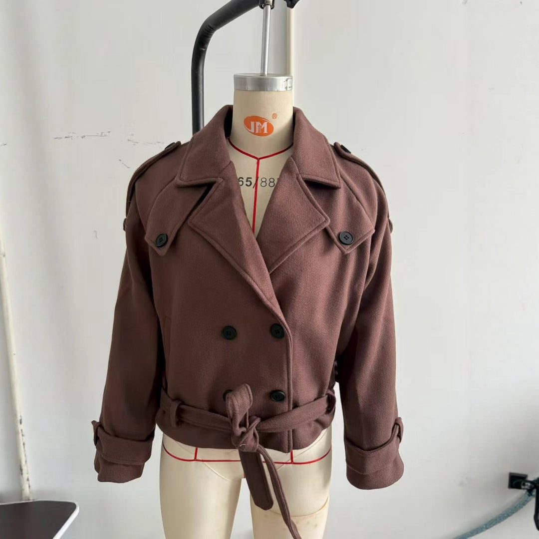 Damen Kurz geschnittener Oversize-Wollmix-Peacoat mit weitem Revers und Bindegürtel Shop Nory