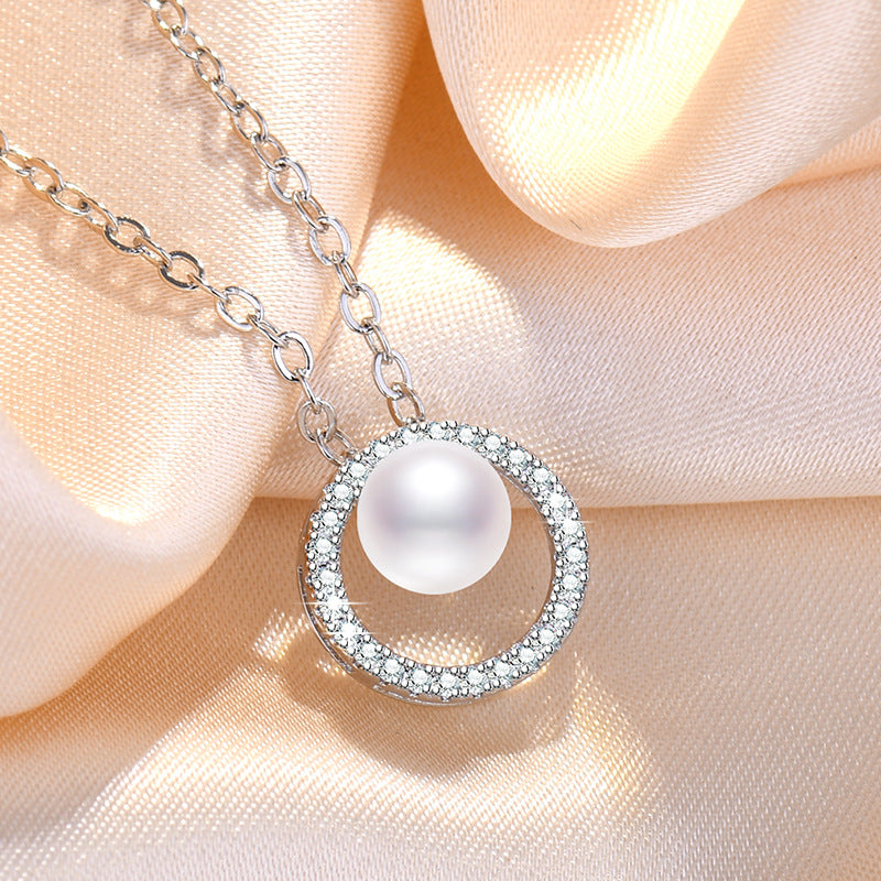 Damen Halskette mit exklusiver Perle und glitzerndem Ring von Shop Nory