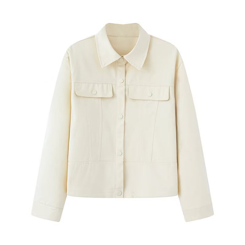 Damen Kurz geschnittene Boxy-Overshirtjacke aus veganer Lederoptik mit Pattentaschen und Druckknopfverschluss Shop Nory