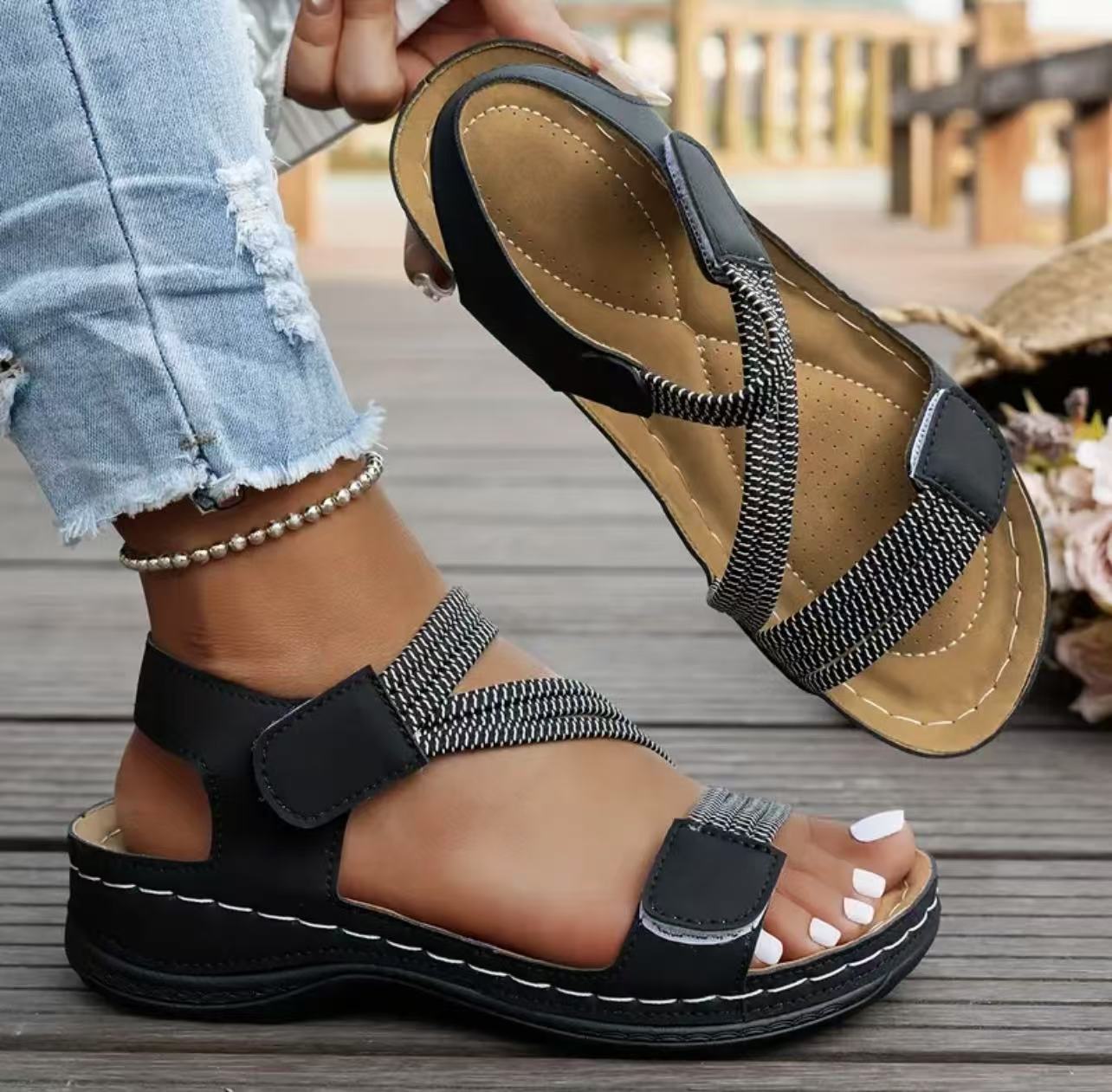 Damen Komfortable Sandalen mit verstellbaren Riemen und anatomischer Fußbettung Shopnory
